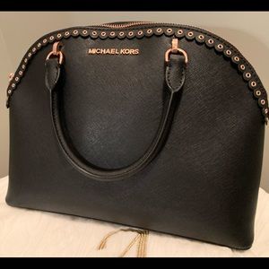 MK purse Black/RoseGold excellent used condition!